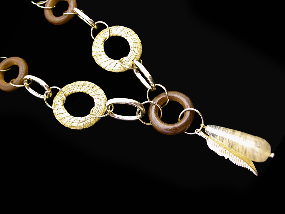 Wood necklace with natural stone and Golden Grass