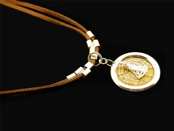 Holy Mary Necklace with Golden Grass